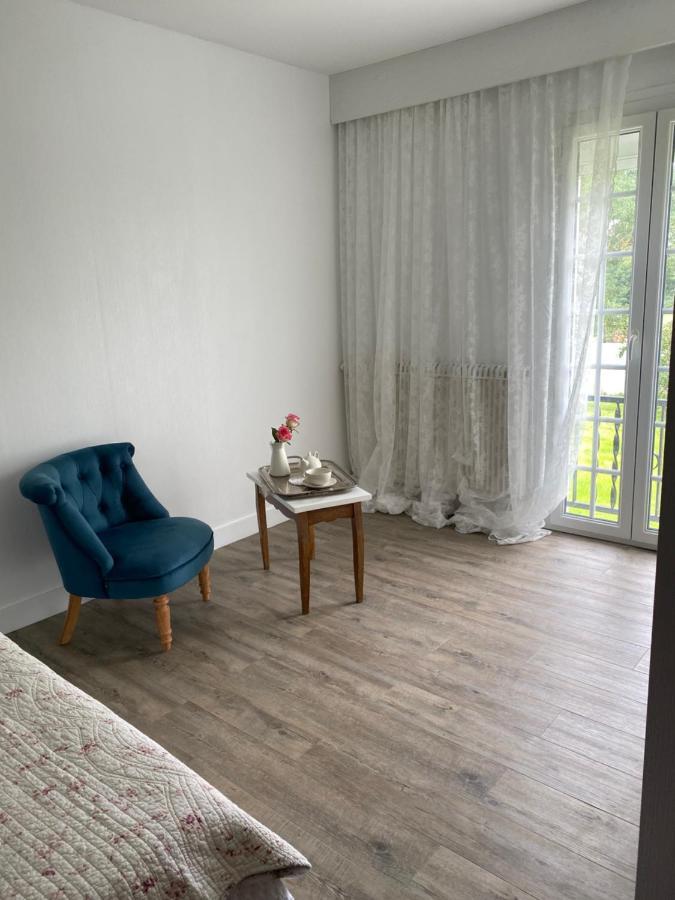 Bed and Breakfast Le Vieux Moulin Bouhet Exteriér fotografie