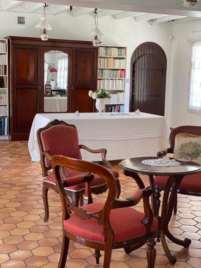 Bed and Breakfast Le Vieux Moulin Bouhet Exteriér fotografie